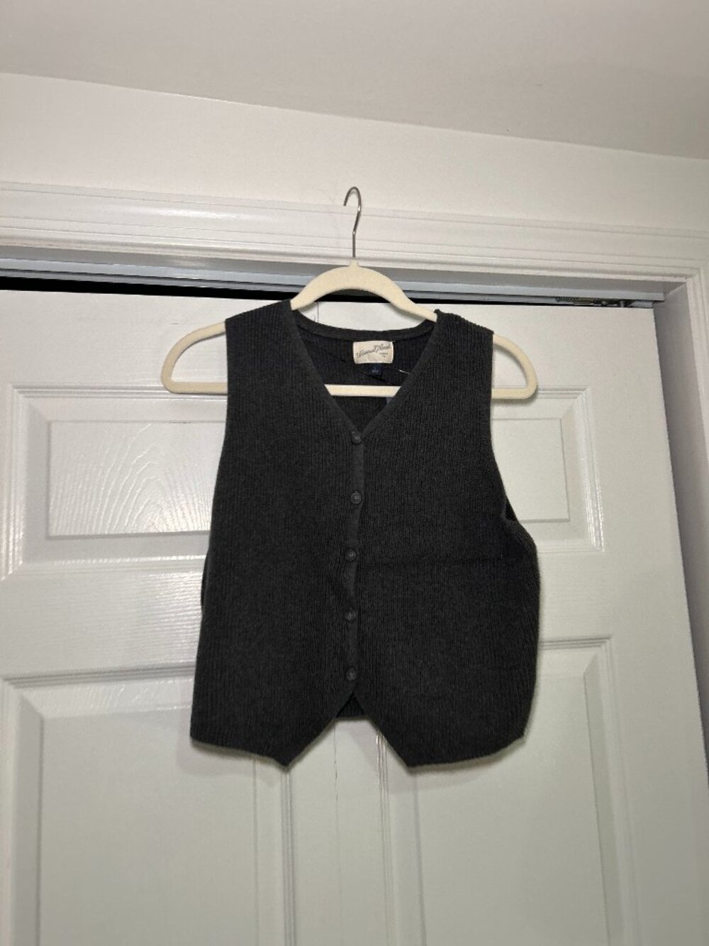 Women's Button-Front Sweater Vest - Universal Thread™